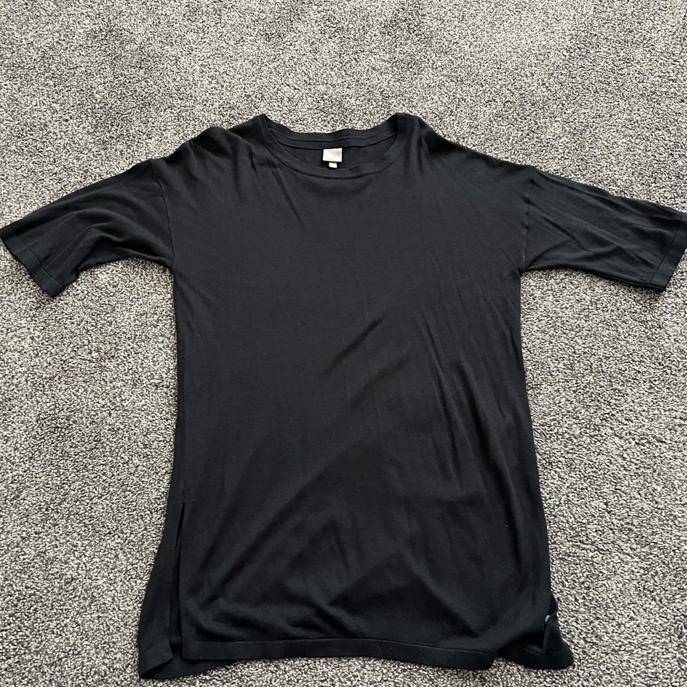 Bench women’s Black Short sleeve tee/tunic